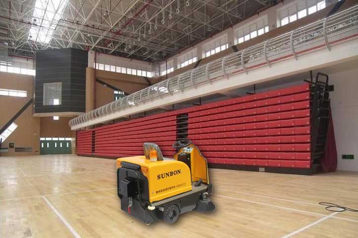 驾驶式电动扫地机适合体育场馆的地面清扫