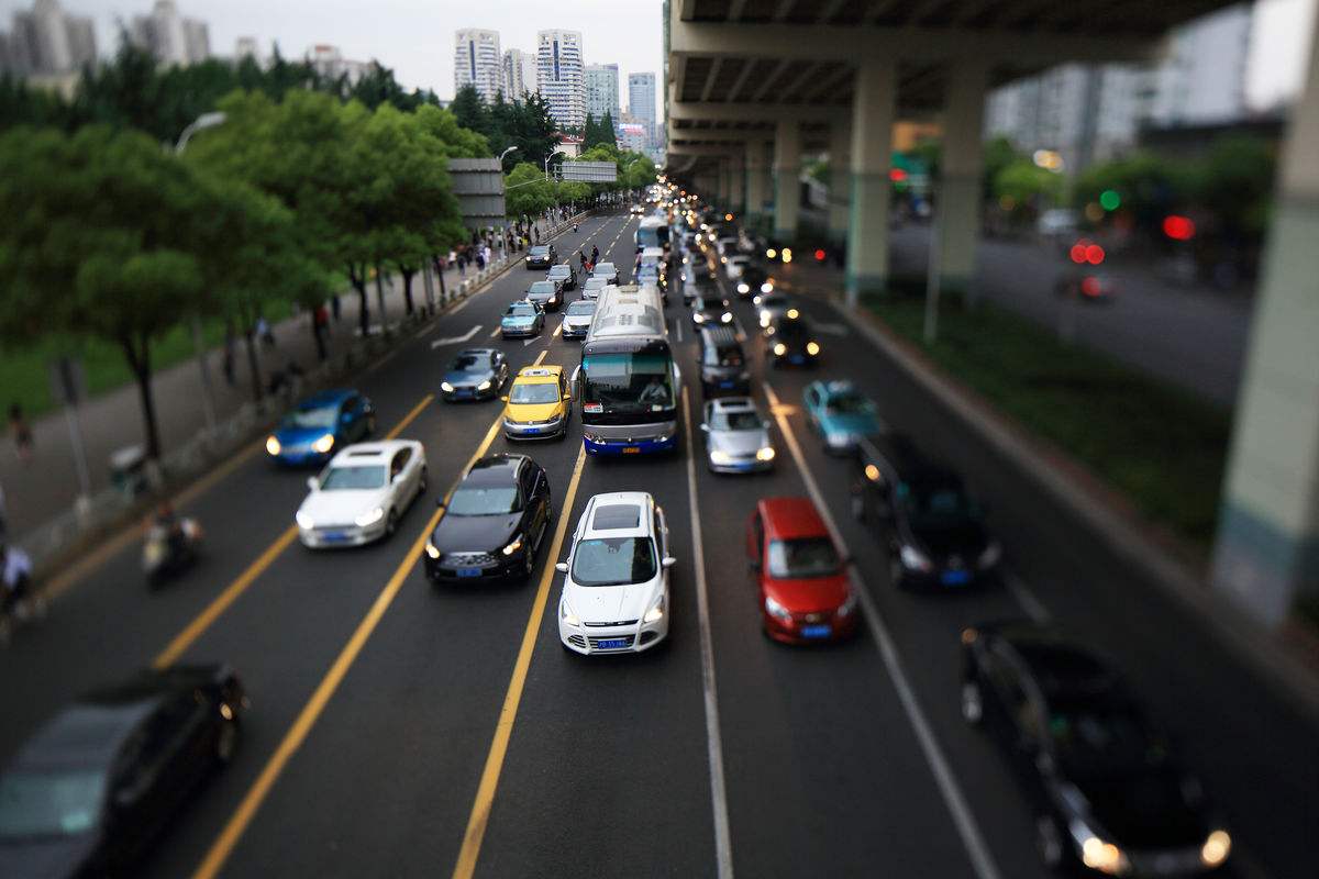 城市街道保洁为什么需要小型电动清扫车