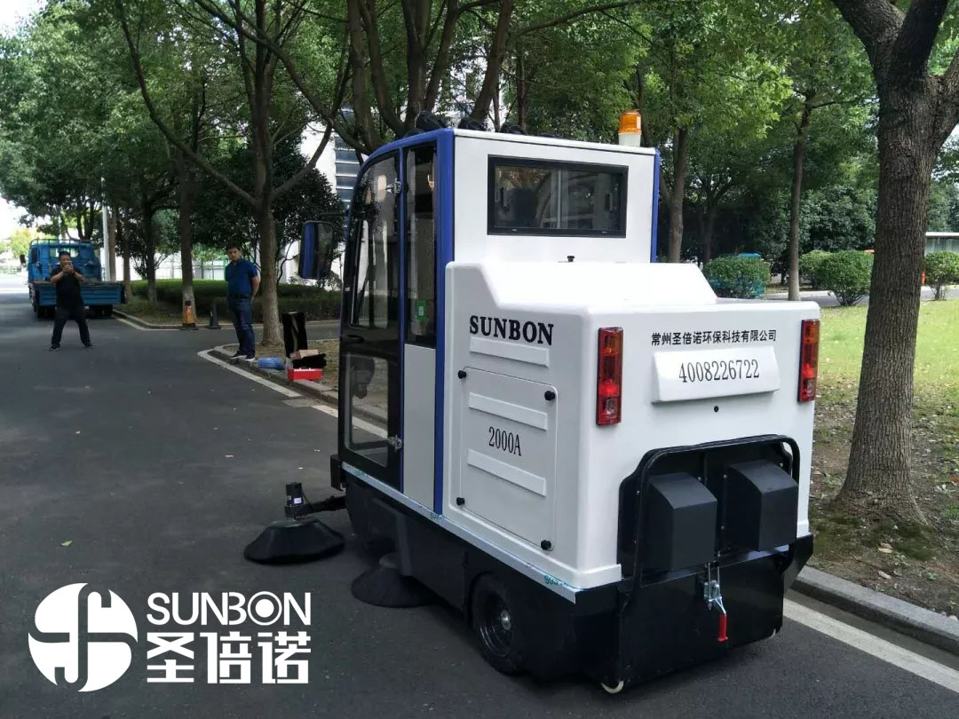 电瓶扫路车在高校的应用 电瓶扫路车在高校的应用