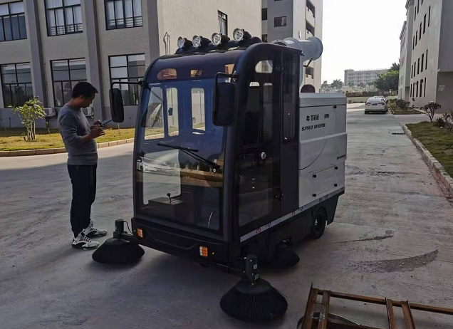 广东某科技公司采购电动清扫车助力厂区清洁