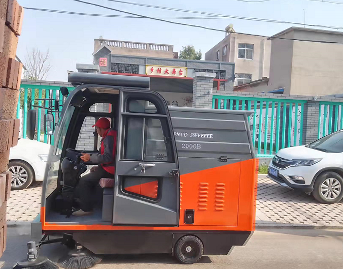 电动清扫车在安阳某农村保洁案例