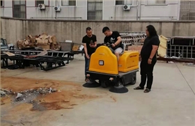 小型工厂用手推式扫地机的优势 小型工厂用手推式扫地机的优势