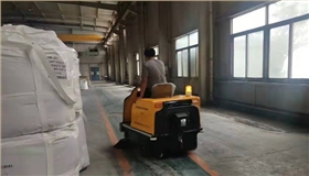 圣倍诺小型电动扫地车进驻中石油集团天津子公司 圣倍诺小型电动扫地车进驻中石油集团天津子公司