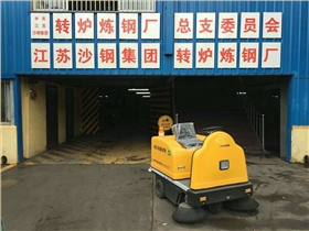 为什么说大型工厂越来越需要电动扫地机
