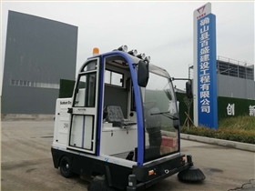 河南粉尘类企业选择什么样的电动扫地车 河南粉尘类企业选择什么样的电动扫地车
