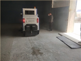 兴化某米业采购圣倍诺2000A驾驶式电动扫地车