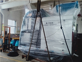 2000AW雾炮电动扫地车在镇江某彩砂厂的案例