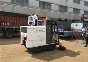 电动扫地车2000AW进驻常州某再生资源公司