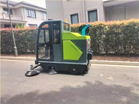 电动清扫机为校园保洁工作带来了哪些变化