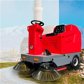 扫吸滤一体化，告别扬尘困扰&mdash;&mdash;驾驶式扫地车打造无尘健康场地