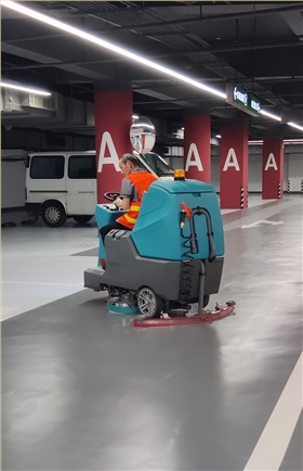 SBN-900 floor scrubber SBN-900 floor scrubber