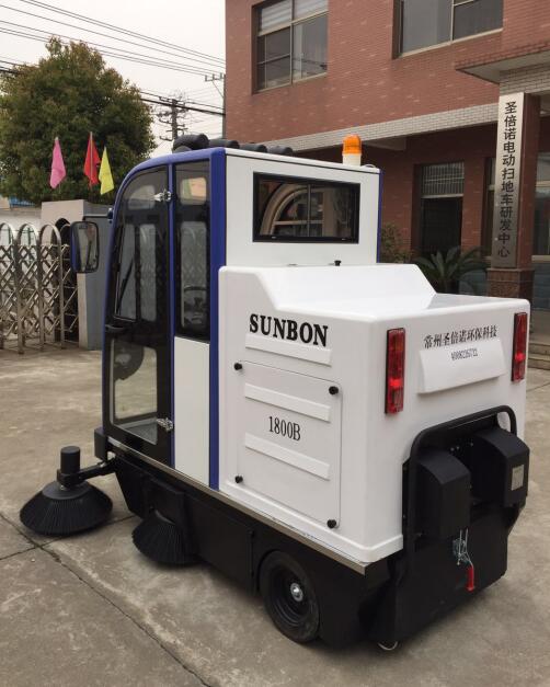 圣倍诺电动扫地车1800