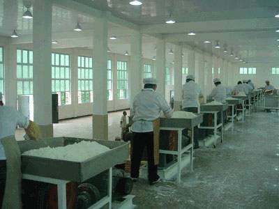 工业扫地车解决食品加工厂扬尘污染困扰 工业扫地车解决食品加工厂扬尘污染困扰