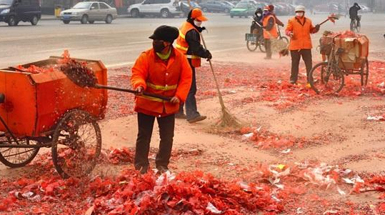 节后鞭炮息,电动扫地车为您收拾满地残红 节后鞭炮息,电动扫地车为您收拾满地残红