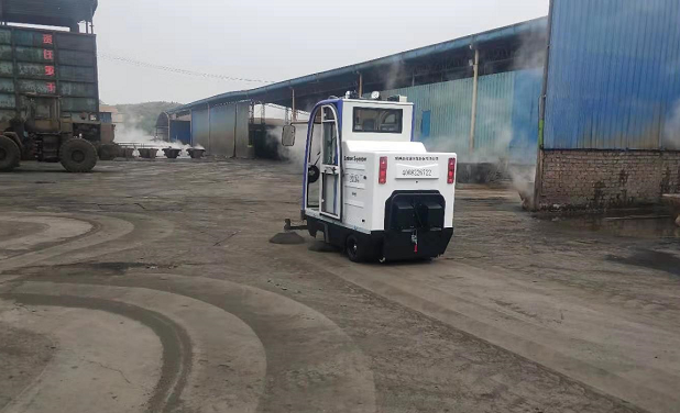电动扫地车交付湖南郴州某金属公司 电动扫地车交付湖南郴州某金属公司