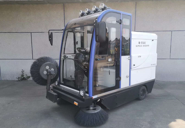 驾驶式电动扫地车能用在新农村消毒防疫？