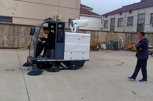 雾炮扫地机在矿业公司的应用案例