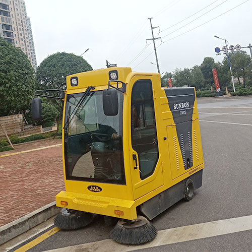 道路扫地车