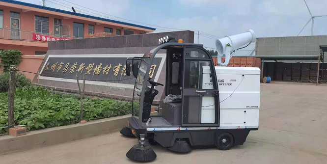 江苏泰州某砖厂采购2000AW电动清扫车