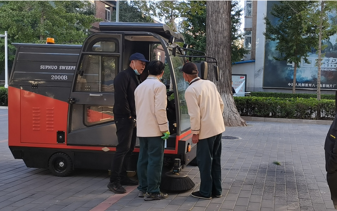  部队大院应该如何选择电动扫地机呢