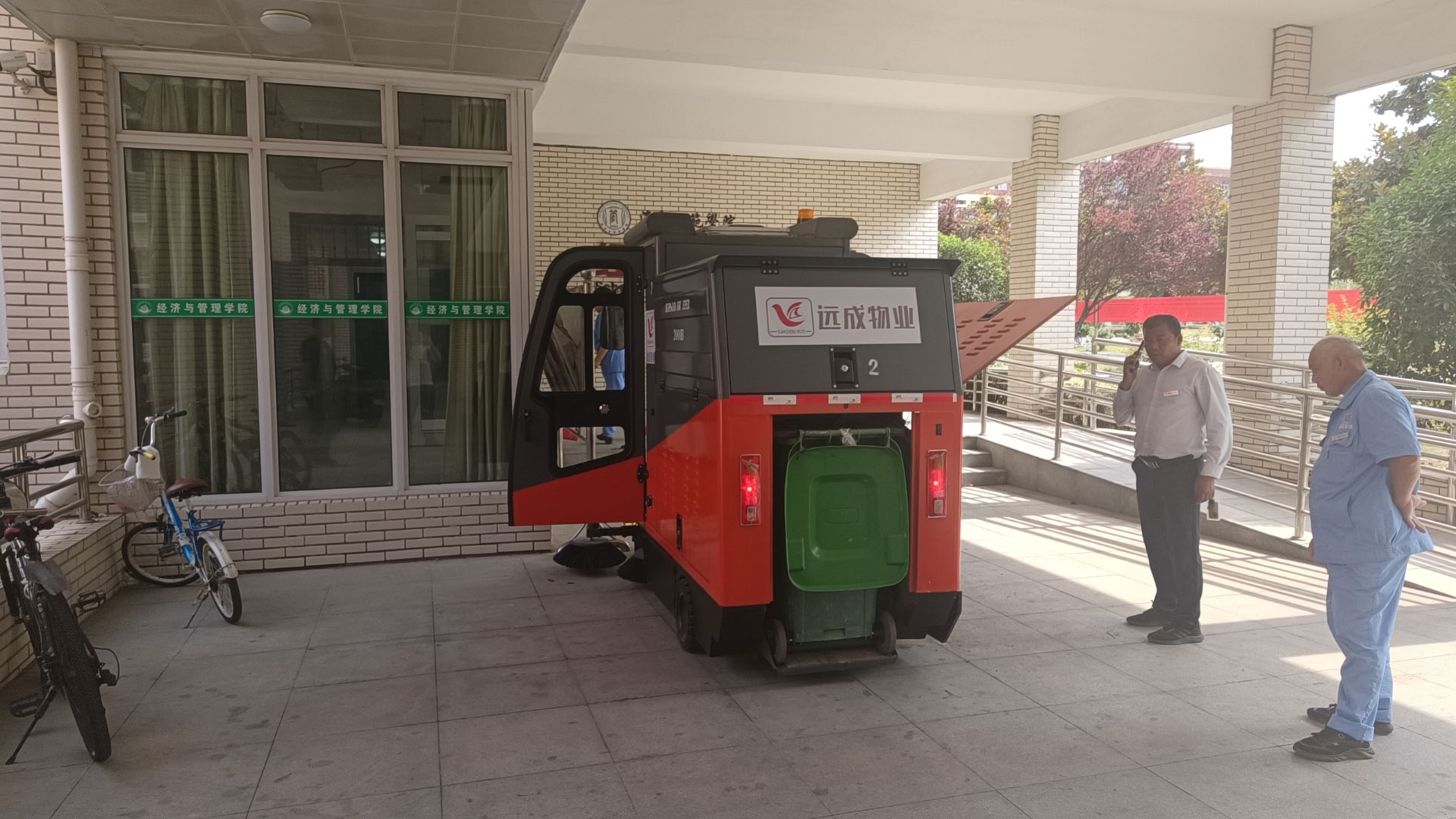 清扫车：城市卫生的“移动卫士”