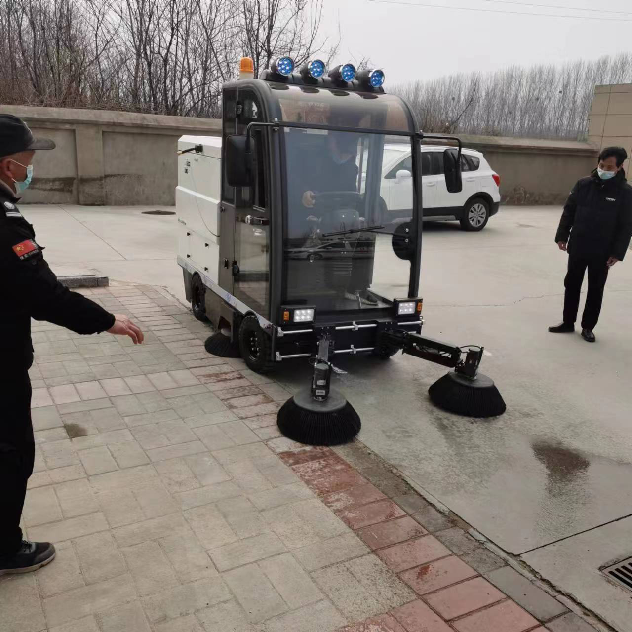 高效清扫车，城市道路清洁新选择