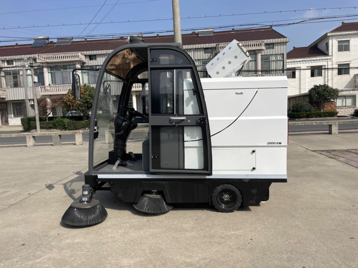 城市清洁的新革命：扫地车在城市环境中的重要性