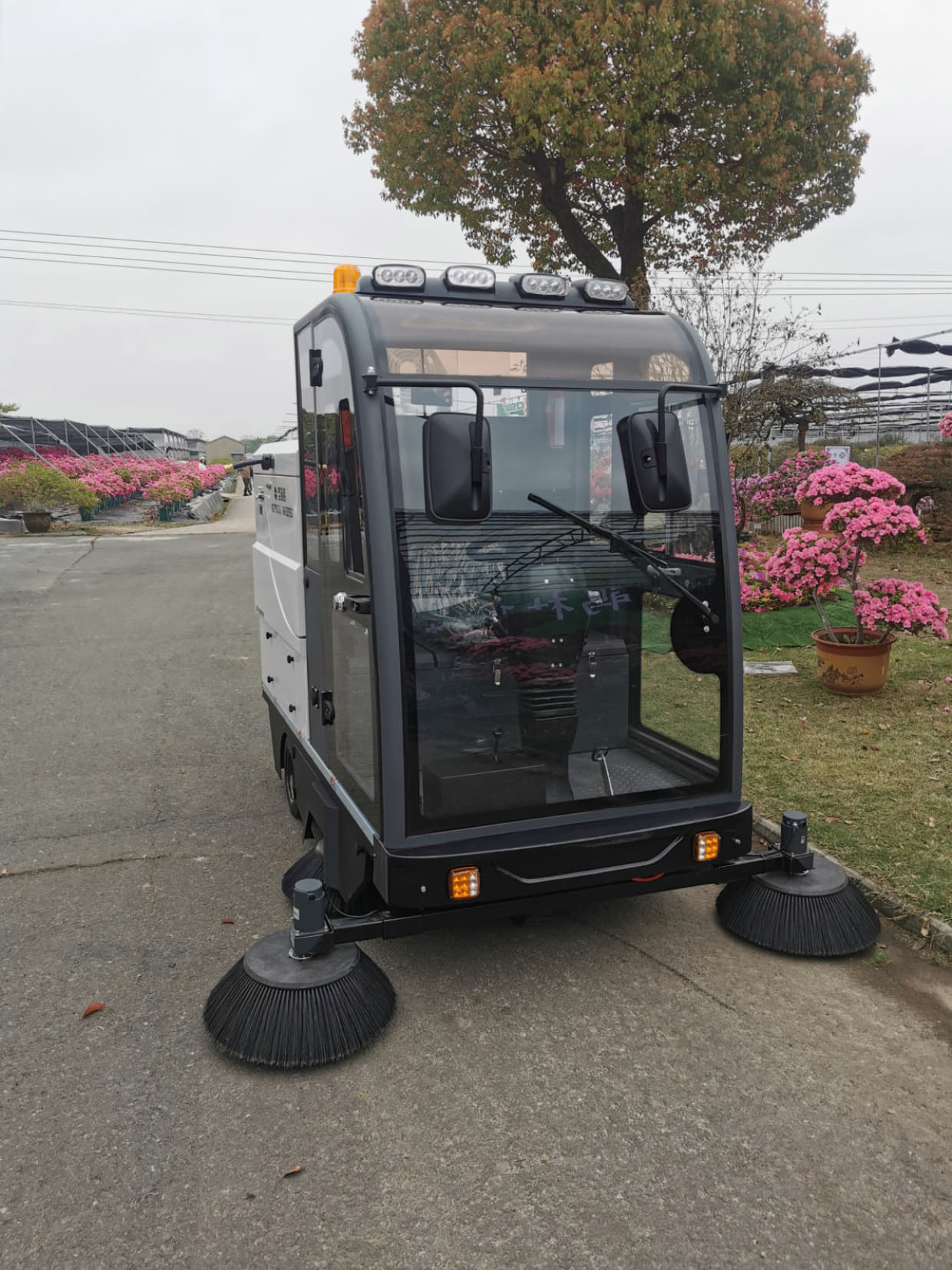 驾驶式清扫车：提升城市清洁效率的理想选择
