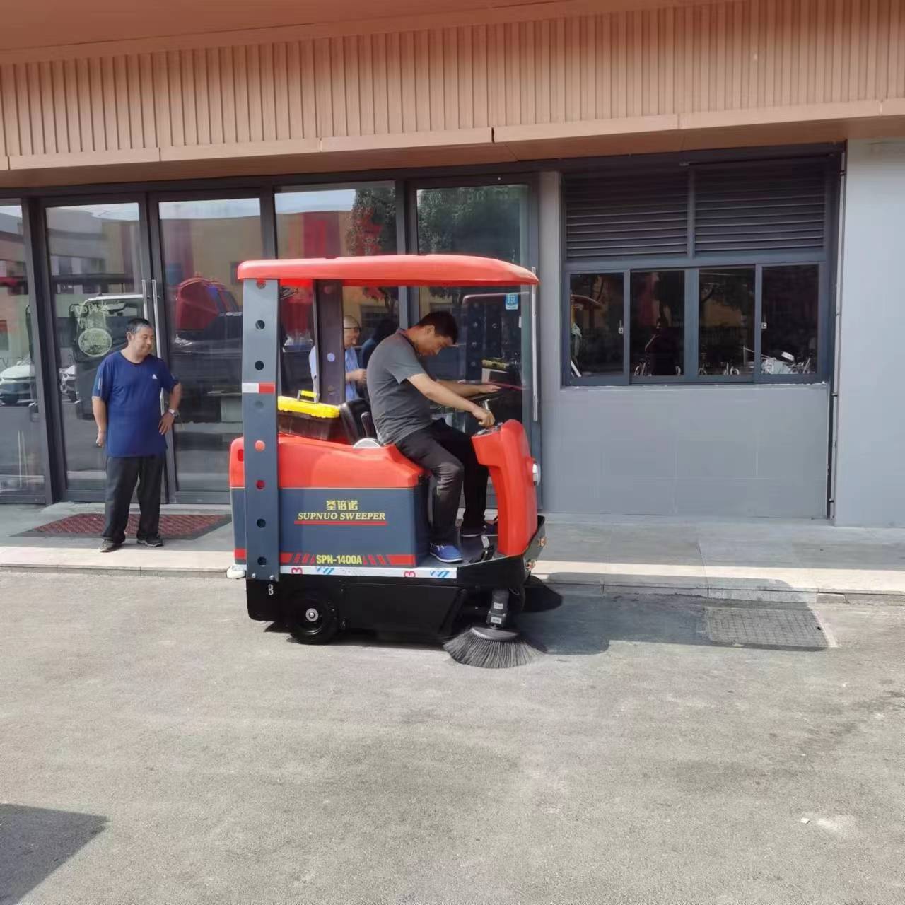 车间库房清扫车的重要性与应用