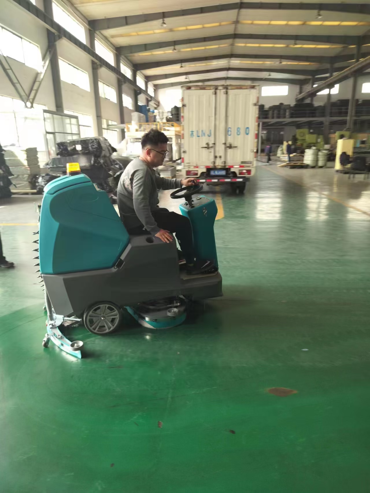 降本增效，一机多能——YY时尚广场的精细化运营实践